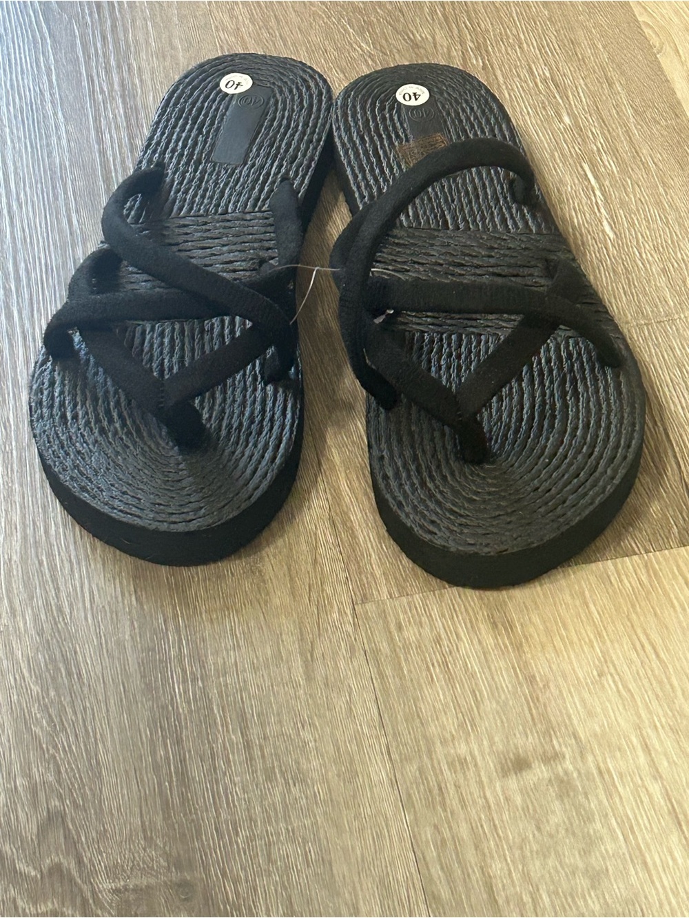 ❤️5 FOR $25❤️ Women’s Black Strappy Casual Beach Sandals size 8 NWT - Picture 2 of 5